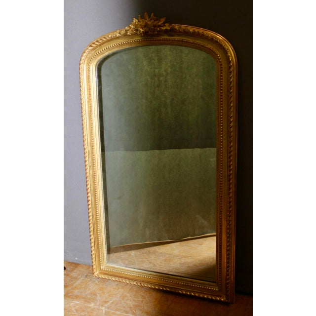 Louis XVI Style Mirror in Gilded Stucco, 19th Century For Sale - Image 10 of 12