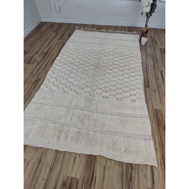 Handwoven Ivory Checkerboard Wool Moroccan Beni Ourain Rug For Sale In Boston - Image 6 of 18