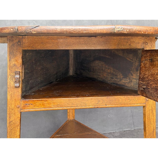 Large English Cricket Table of Patinated Oak From the Georgian Era For Sale In Austin - Image 6 of 16