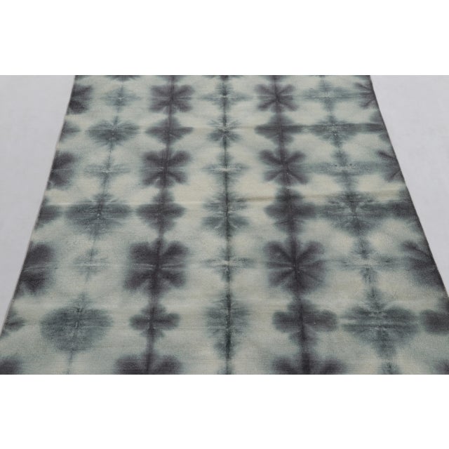 Rug & Kilim’s Indian Dhurrie Rug in Cream, Gray and Black Geometric Patterns For Sale - Image 4 of 10
