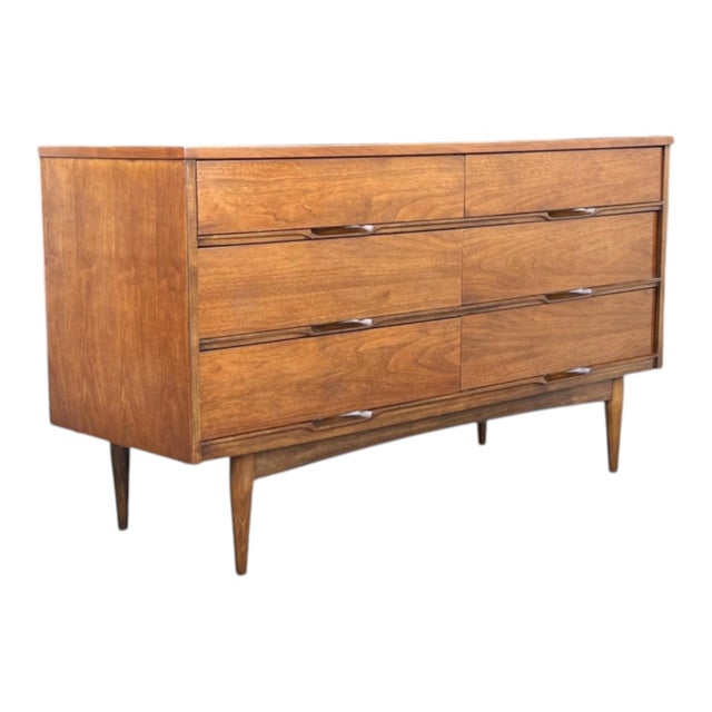 Mid-Century Modern Walnut 6-Drawer Credenza With Integrated Wood Pulls For Sale - Image 4 of 11