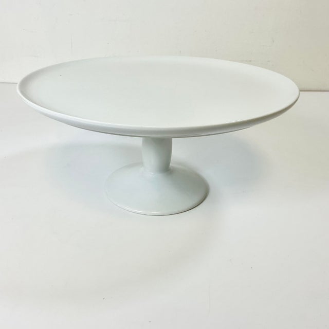 Minimalist Americana French Style Pottery Barn Le Blanc Porcelain Cake Stand. For Sale - Image 6 of 8
