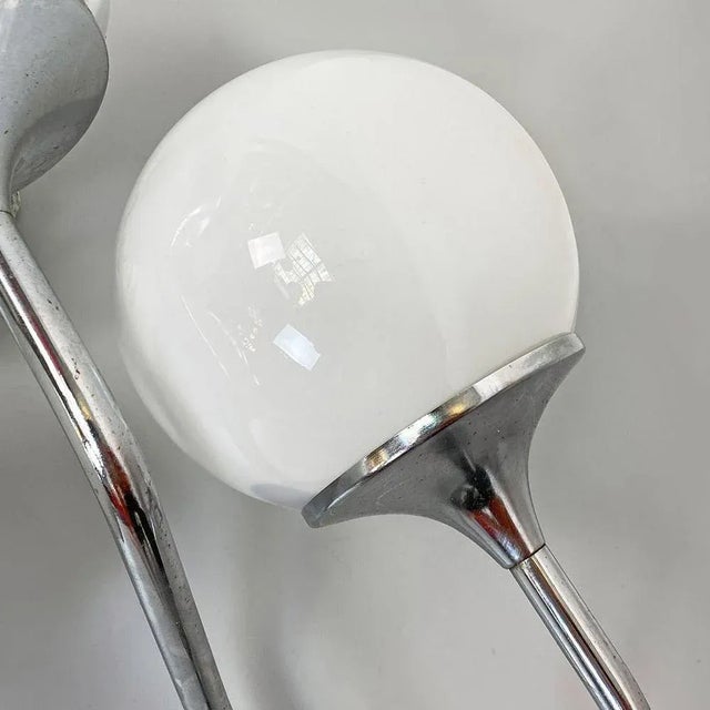 Mid-Century Modern Italian Chromed Steel and Glossy Glass Wall Lamp, 1970s For Sale - Image 6 of 12