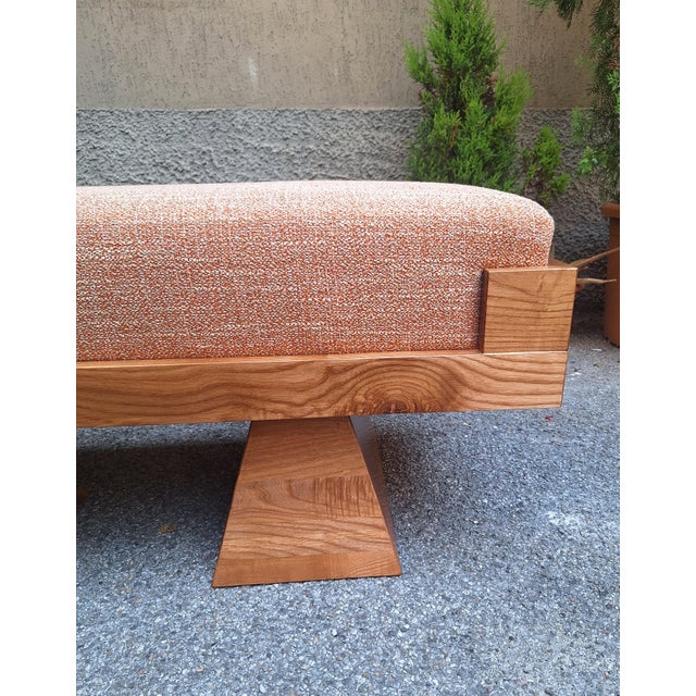 Bench with Pyramid Legs and Stain-Resistant Multi-Color Fabric from Artigianato Italiano, 2000s For Sale - Image 4 of 7