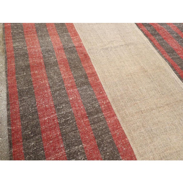 Rustic Galerie Shabab Collection Mid-20th Century Turkish Flatweave Kilim Room Size Rug For Sale - Image 3 of 8