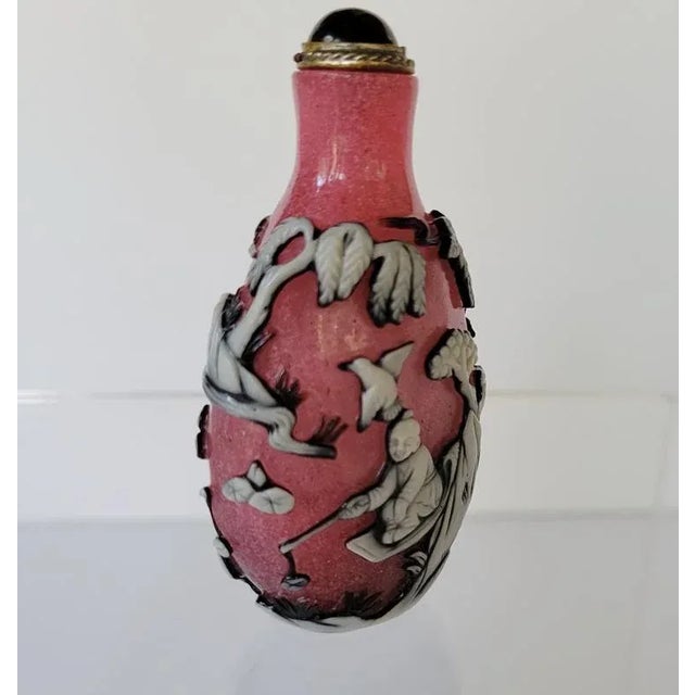 Antique Chinese Pink Snowstorm Peking Glass Snuff Bottle For Sale - Image 4 of 8