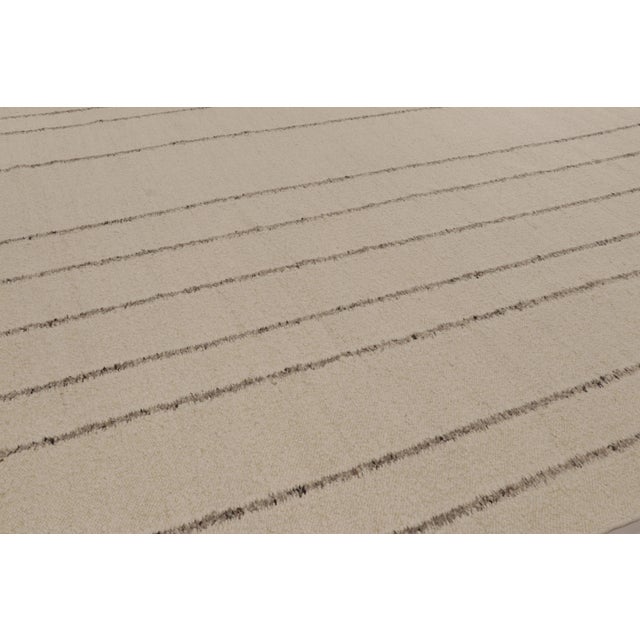 2010s Rug & Kilim’s Oversized Contemporary Textural Flatweave in Beige and Cream Tones For Sale - Image 5 of 8