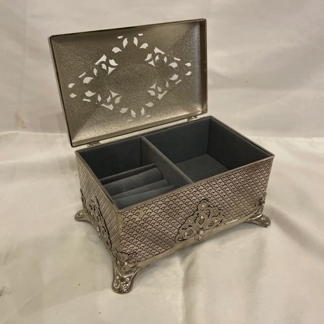 Traditional Swarovski Crystal Jeweled Silver-Plated Musical Jewelry Box For Sale - Image 3 of 3