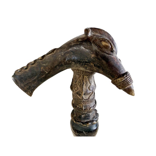 African Rare Vintage Senufo Kpa'ana Bronze Ceremonial Figural Axe Côte d'Ivoire 13" H For Sale - Image 3 of 12