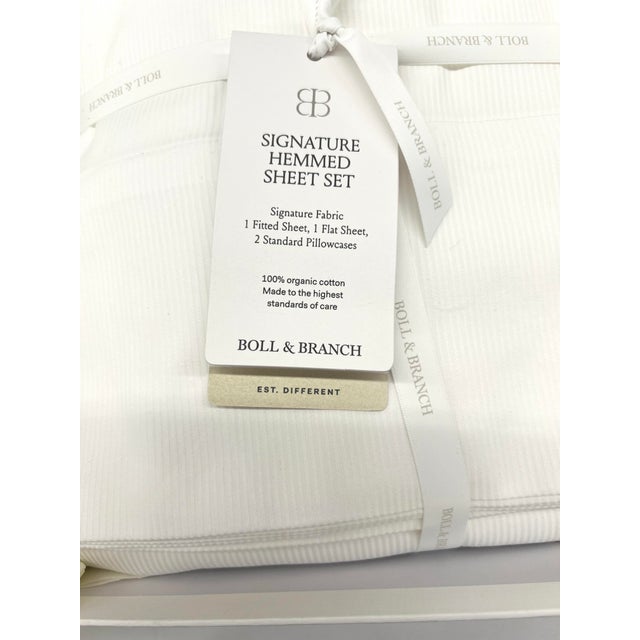 Brand New Boll & Branch Signature Hemmed Sheet Set – Queen – 100% Organic Cotton For Sale In Detroit - Image 6 of 9