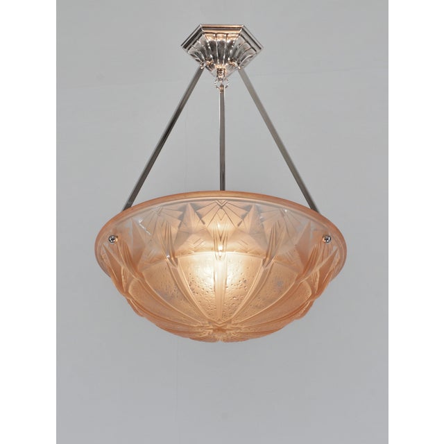 Hettier et Vincent - Muller frères A nice French art deco pendant by Hettier & Vincent in nickel plated bronze or solid...