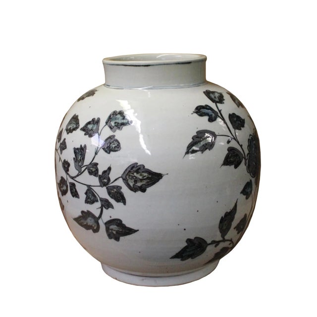 Chinese Chinese Gray Blue Off White Flowers Graphic Fat Round Ceramic Vase For Sale - Image 3 of 7