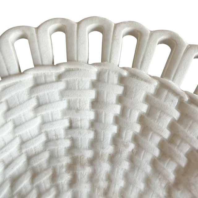 Ceramic Pair of 19th Century Wedgwood Creamware Platters For Sale - Image 7 of 18