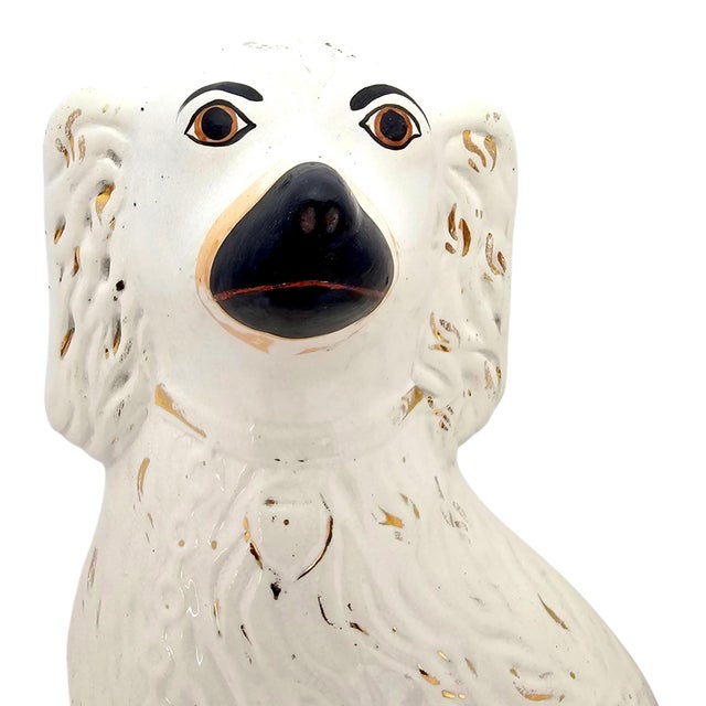 Staffordshire Late 19th-Century English Staffordshire Spaniel Mantel Dogs, Pair For Sale - Image 4 of 16
