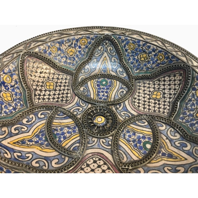 Moroccan Ceramic Plate Adorned With Silver Filigree For Sale - Image 9 of 12