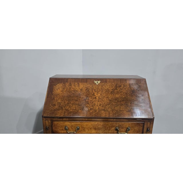 Queen Anne Burr Walnut Bureau For Sale - Image 4 of 15