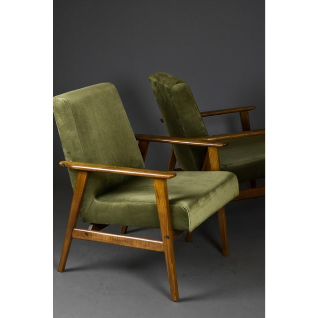 Brown Mid-Century Modern Beech Chairs in Olive Green Velvet, 1970s, Set of 2 For Sale - Image 8 of 11