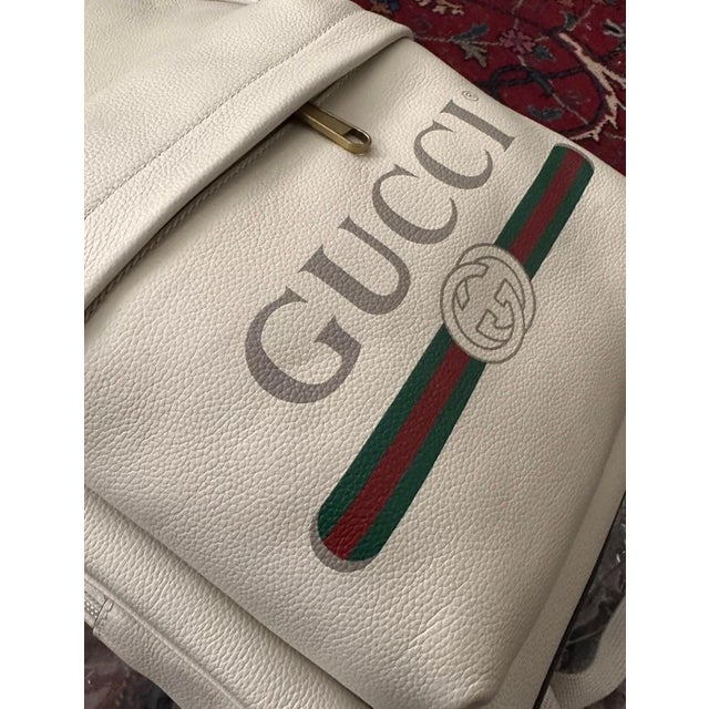 Animal Skin Gucci Logo Cripto Print Leather Ivory 100% Authentic W/ BOX! Unisex Backpack For Sale - Image 7 of 18