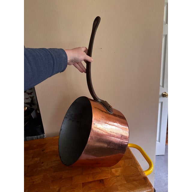 HUGE !! A few stamped letters but otherwise unmarked. 8.5” tall 12” wide 26” long with handle Would need re-tinned for use...