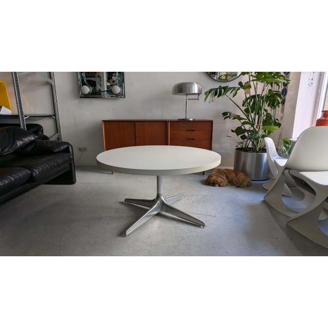 Mid-Century Modern Round Sedia Coffee Table in White by Horst Brüning for Cor, 1970s For Sale - Image 3 of 7