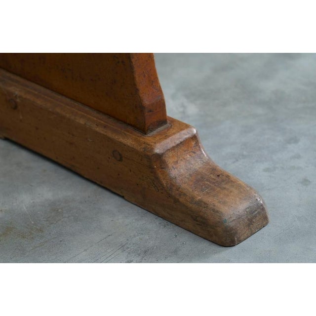 Brown European Provincial Sculptural Bench in Wood, 1900s For Sale - Image 8 of 11