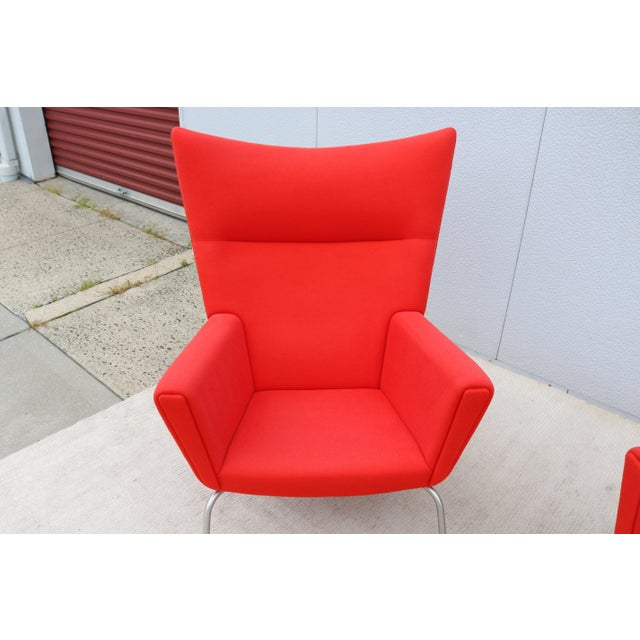 MCM Danish Hans J. Wegner for Carl Hansen & Son Ch445 Wing Lounge Chairs, a Pair For Sale - Image 13 of 18