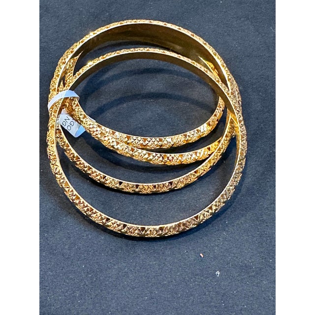Vintage Eternity Bangle Bracelet 21 Karat Yellow Gold 53 Grams, Set of 4 Churi For Sale In New York - Image 6 of 18
