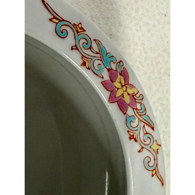 White 1980s Floral Cache Pot For Sale - Image 8 of 11
