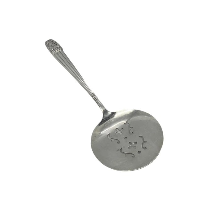 Mid-Century Modern 1944 Wallace Harmony House “Danish Queen” Silver Plate Tomato Server For Sale - Image 3 of 13