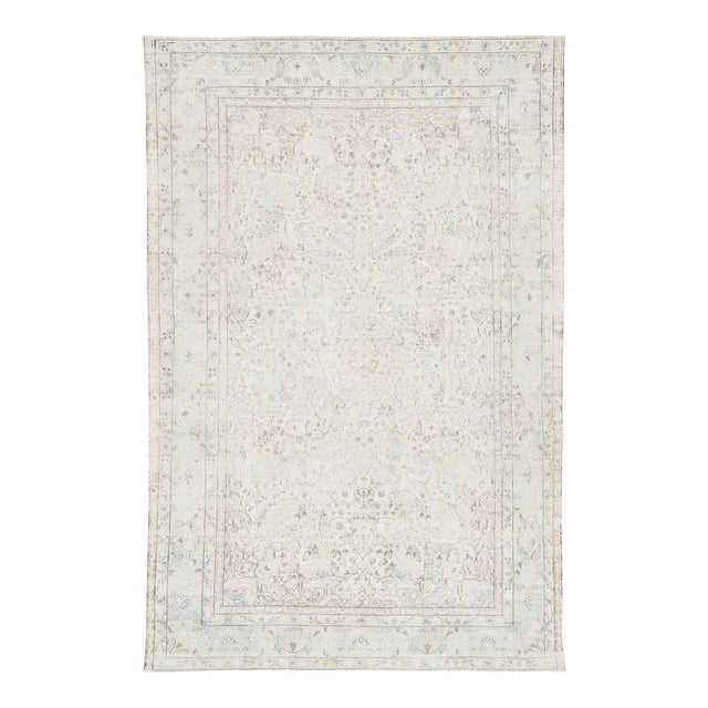 Antique Shabby Chic Persian Kerman Rug - Hand-Knotted Muted Floral Wool in Ivory For Sale