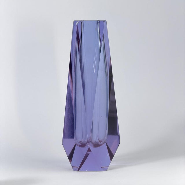 Mid-Century Modern Amethyst Sommerso Murano Glass Vase from Mandruzzato, Italy, 1960s For Sale - Image 3 of 10