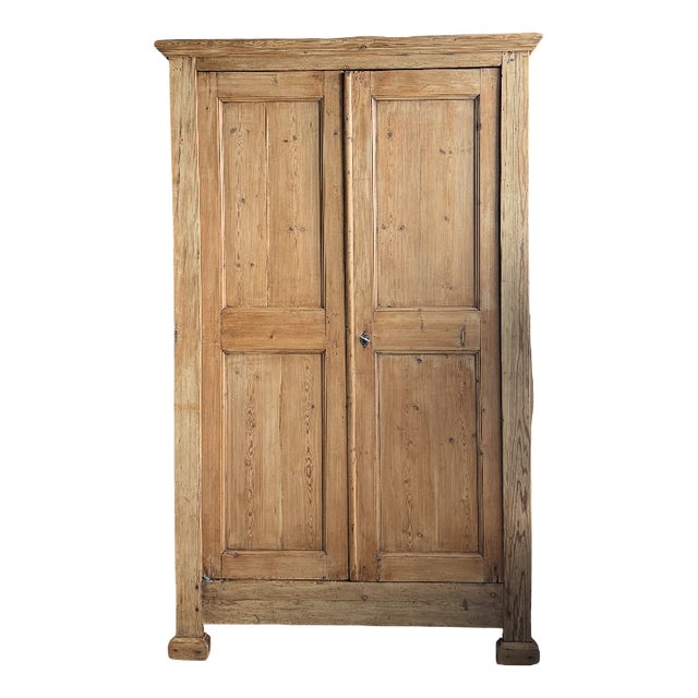 Antique Linen Cupboard in Pine For Sale