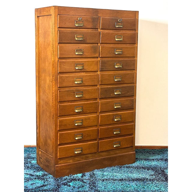 20-Drawer Filing Cabinet, Italy, 1950s For Sale - Image 9 of 18