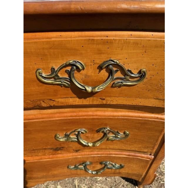 18th Century French Louis XV Cherrywood Chest of Drawer / Commode For Sale - Image 17 of 17