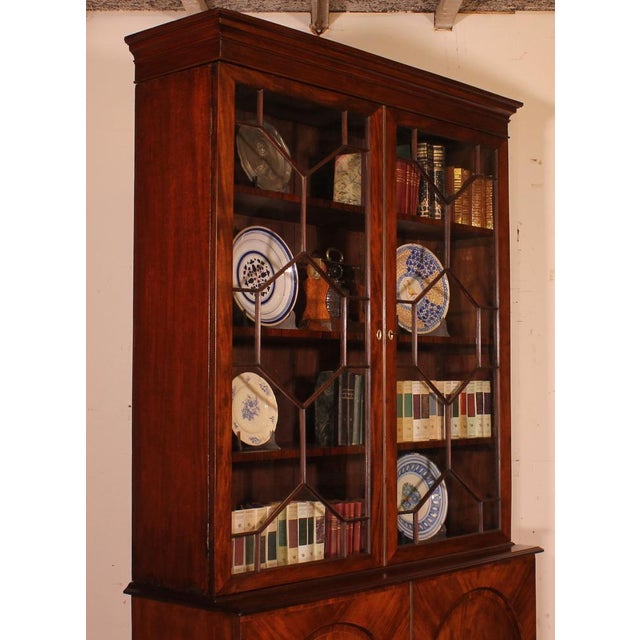 18 Century Hepplewhite Bookcase in Mahogany, 1775 For Sale - Image 14 of 16