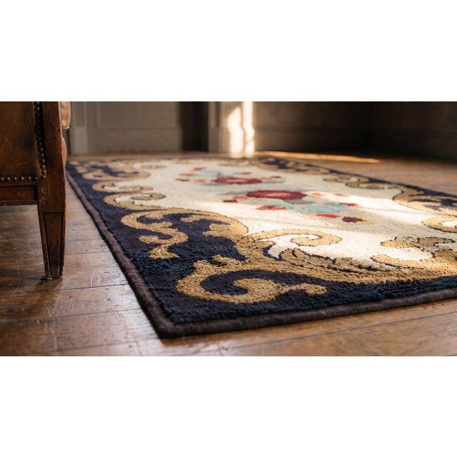 Sublime Tan Beige Color With Beautiful Flower Design Antique American Hooked Rug For Sale - Image 13 of 13
