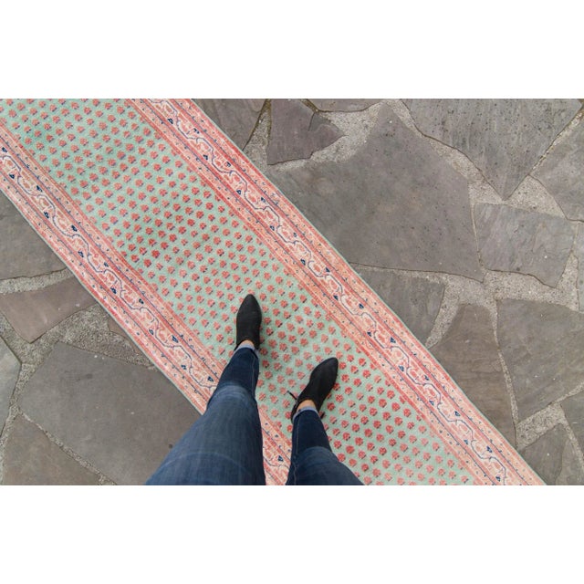 ✂ - - - - - m e a s u r e m e n t s: 2’7” x 14’4”, 78.7cm x 436.9cm, 20.3 Lbs C O L O R S Base: mint Accents: peach, pink,...