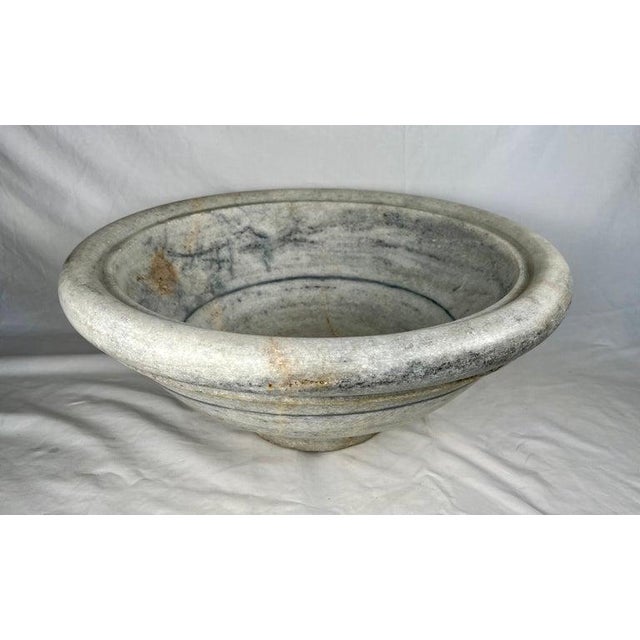 Italian Round Limestone Sink-Early 20th Century For Sale - Image 4 of 10