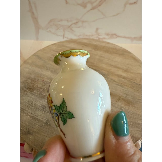 Late 20th Century Herend “Queen Victoria” Miniature Porcelain Vase For Sale In Washington DC - Image 6 of 8