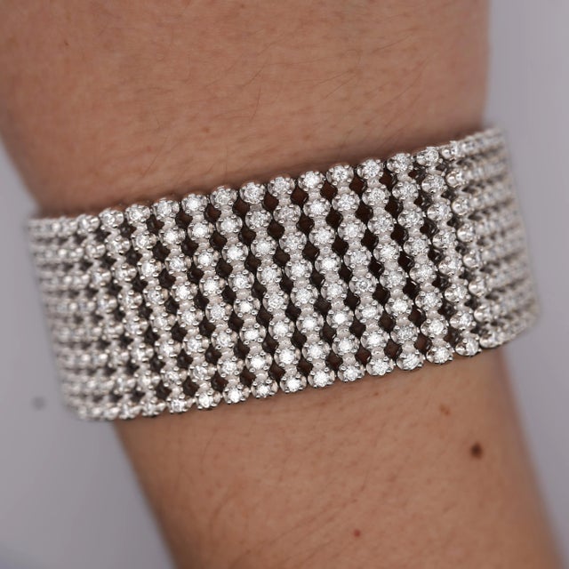 2020s 36 Carat Round Diamond 10k White Gold 8-Row Oversized Tennis Bracelet For Sale - Image 5 of 10