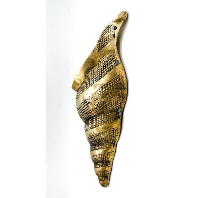 Hollywood Regency Vintage Oversized Brass Conch Shell Wall Pocket / Planter – Coastal / Hollywood Regency For Sale - Image 3 of 10