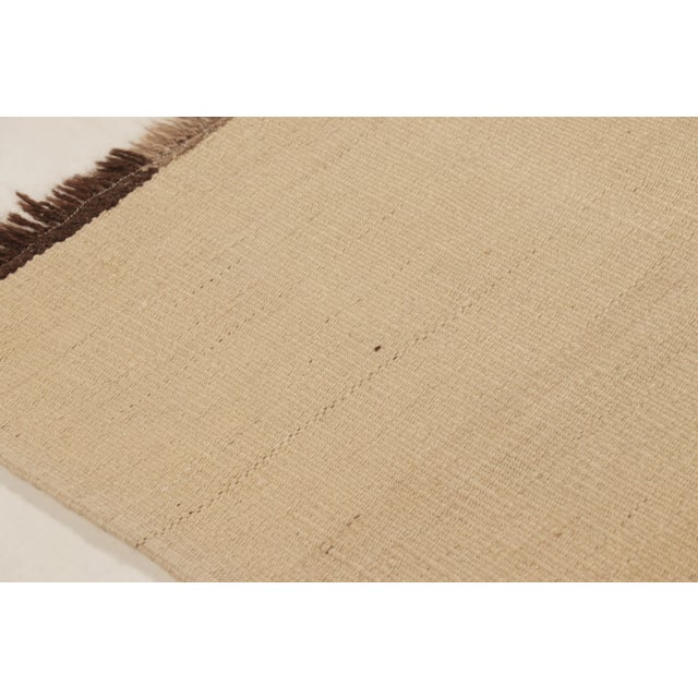 2020s Rug & Kilim's Contemporary Minimalist Rez Kilim Runner in Soft Beige Hues For Sale - Image 5 of 9