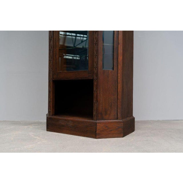 Art Nouveau Display Cabinet in Oak, Early 20th Century For Sale - Image 13 of 18