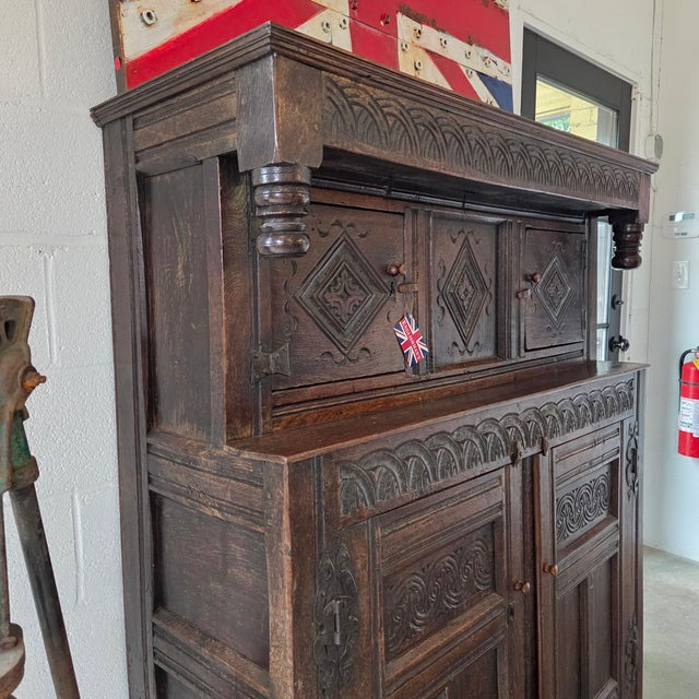 English 17th-Century Carved Oak Court Cupboard For Sale - Image 14 of 18