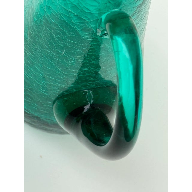 Glass Pitcher: 1950s Vintage Teal / Emerald Crackle Glass Mid-Century Tall Pitcher For Sale - Image 7 of 8