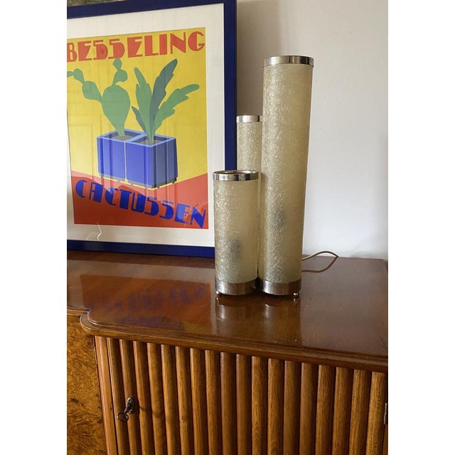 Gold Hollywood Regency Fiberglass and Brass Table Lamp, Italy, 1970s For Sale - Image 8 of 18