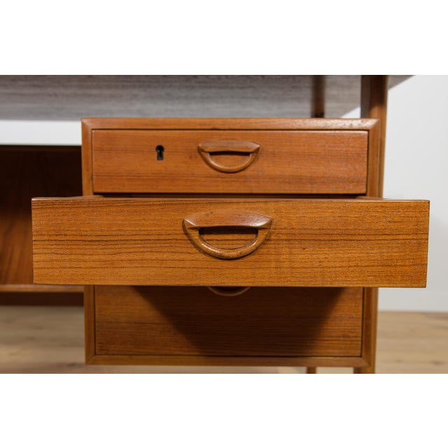Mid-Century Modern Freestanding Teak Desk by Kai Kristiansen for Feldballes Møbelfabrik, 1960s For Sale - Image 14 of 17