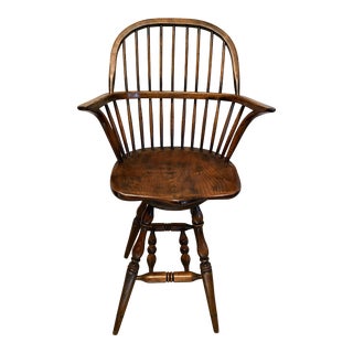 Windsor Swivel Bar Stool by Southhampton Cabinet Makers Vintage For Sale