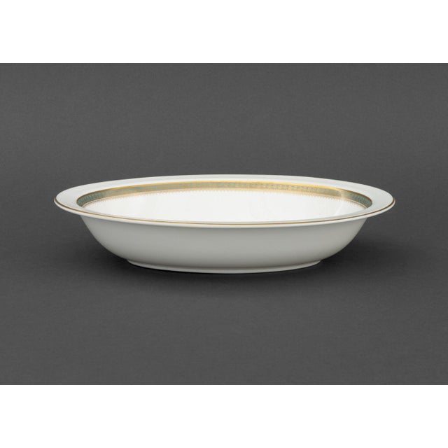 Royal Doulton "Clarendon" Pattern Partial Porcelain Dinnerware Service, 84 For Sale - Image 15 of 18