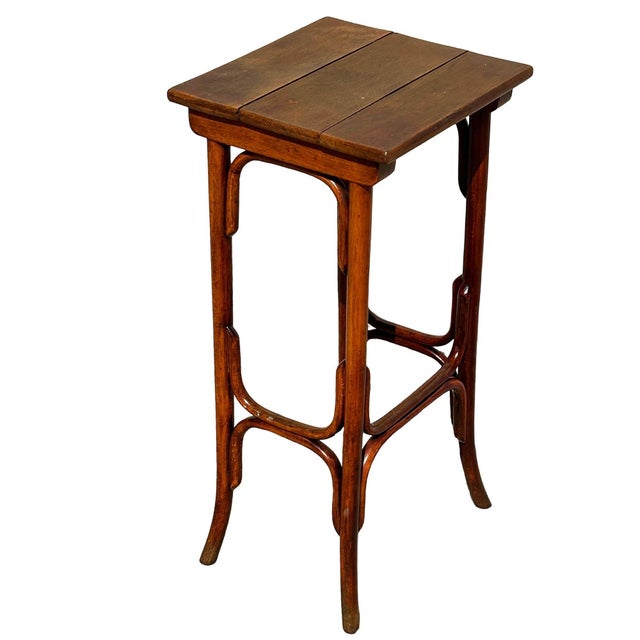 Antique Vienna Secession Bent Oak Pedestal Short Size Side Nesting Table Attributed to Thonet For Sale In Los Angeles - Image 6 of 7